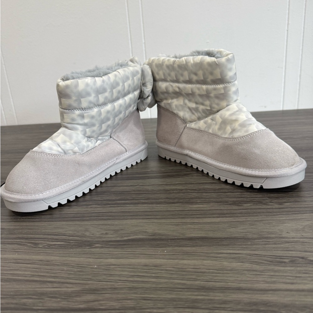 Winter boots
